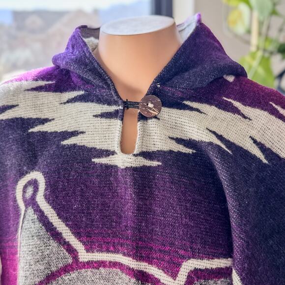 Kuromi Wool Hooded Pullover Poncho, Perfect Gift, Winter Cozy, One Size Fits All - Picture 4 of 10